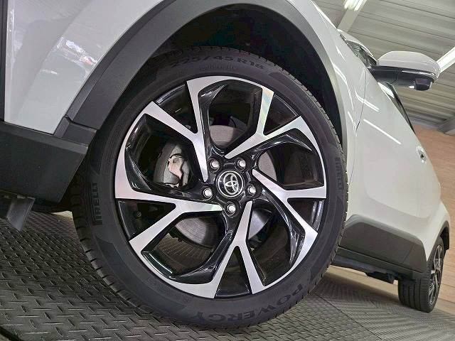 トヨタ&nbsp;C-HRの画像12