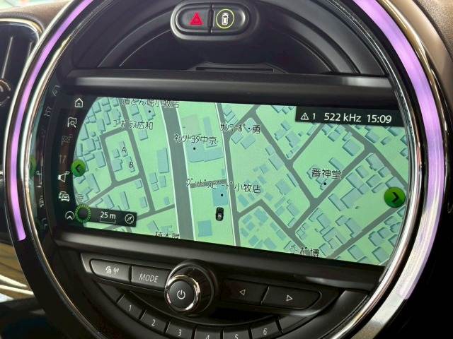 MINI CROSSOVERディーゼル COOPER D RHD 内装他