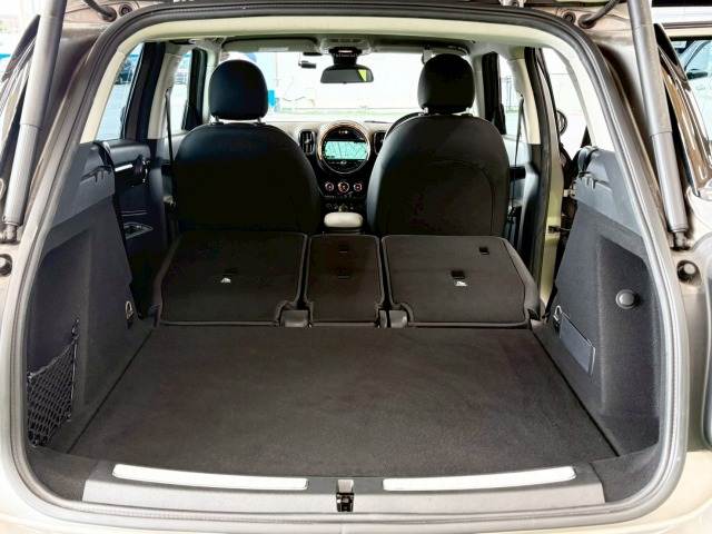 BMW MINI CROSSOVERの画像12