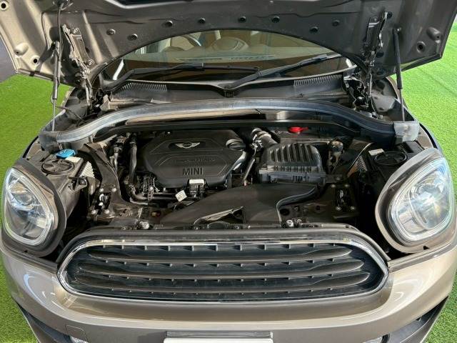 BMW MINI CROSSOVERの画像18