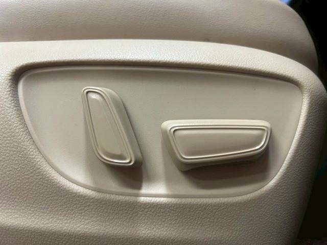 トヨタ アルファードハイブリッドの画像8