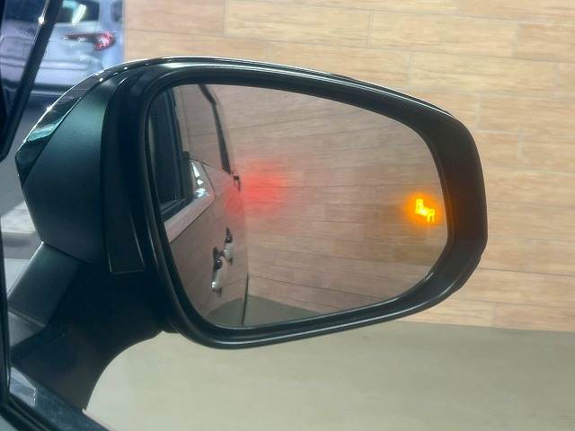 トヨタ アルファードハイブリッドの画像16