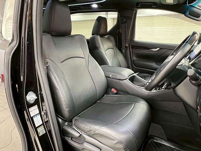 トヨタ ヴェルファイアハイブリッドの画像9