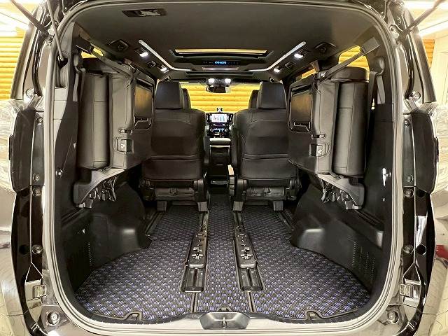 トヨタ ヴェルファイアハイブリッドの画像20