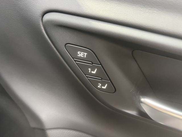 トヨタ クラウンクロスオーバーの画像16