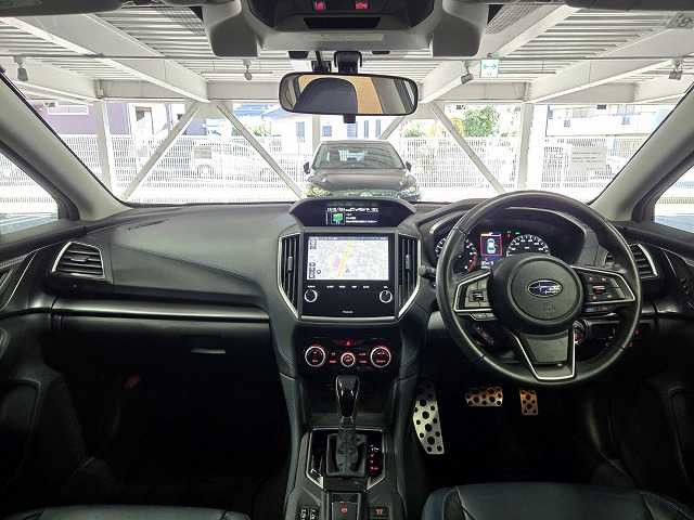 XVハイブリッド Advance 内装他