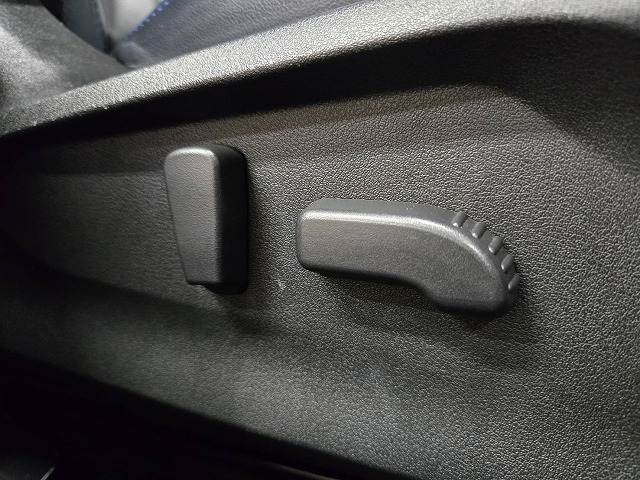 XVハイブリッド Advance 内装他