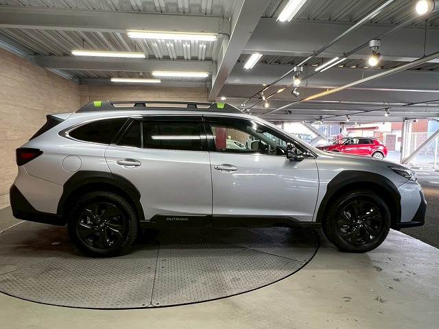 スバル レガシィアウトバックの画像18