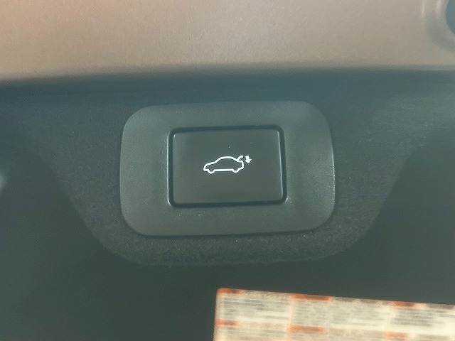 トヨタ クラウンクロスオーバーの画像8