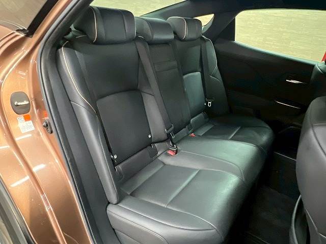 トヨタ クラウンクロスオーバーの画像10