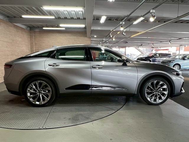 トヨタ クラウンクロスオーバーの画像18