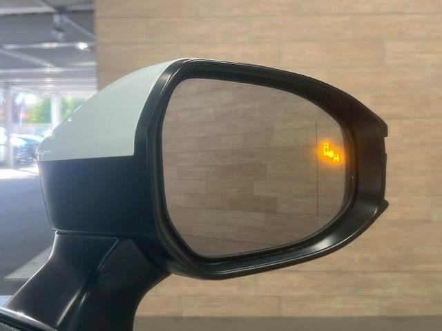 クラウンクロスオーバーG “Advanced・Leather Package” 内装他