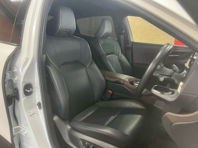 トヨタ クラウンクロスオーバーの画像9