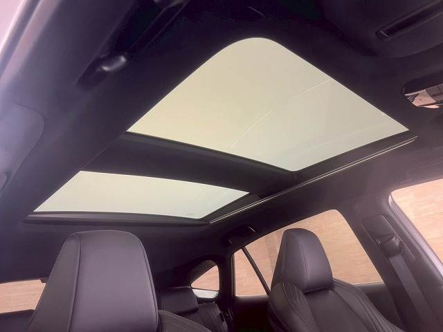 ハリアーハイブリッドZ “Leather Package” 内装他