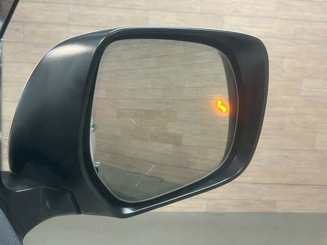 トヨタ&nbsp;ランドクルーザー200系の画像7