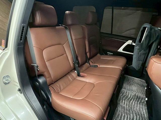 トヨタ&nbsp;ランドクルーザー200系の画像10