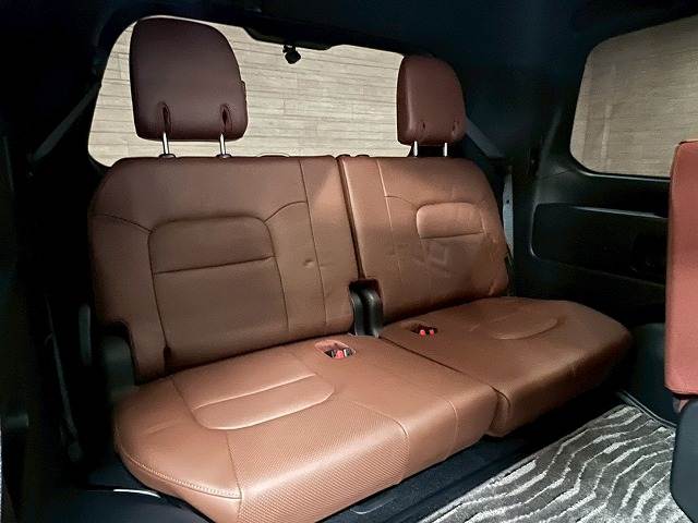 トヨタ&nbsp;ランドクルーザー200系の画像11