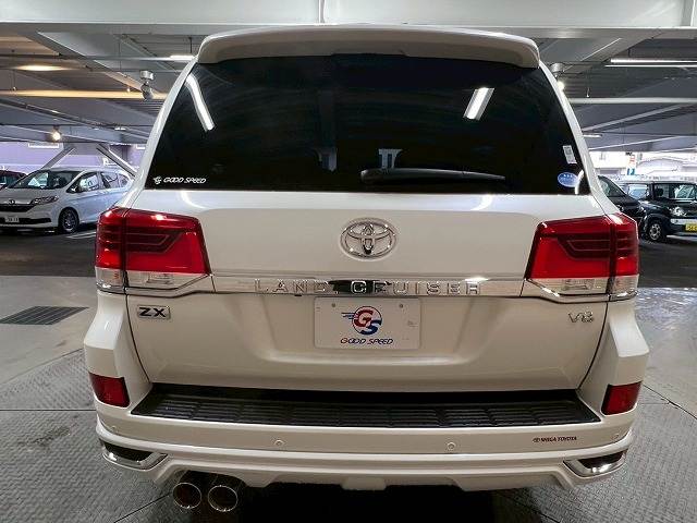トヨタ&nbsp;ランドクルーザー200系の画像19