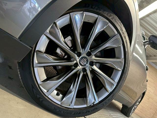 トヨタ クラウンクロスオーバーの画像12