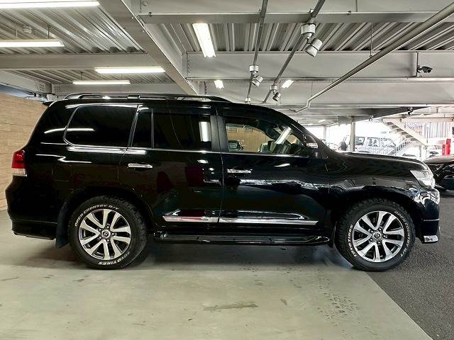 トヨタ&nbsp;ランドクルーザー200系の画像18