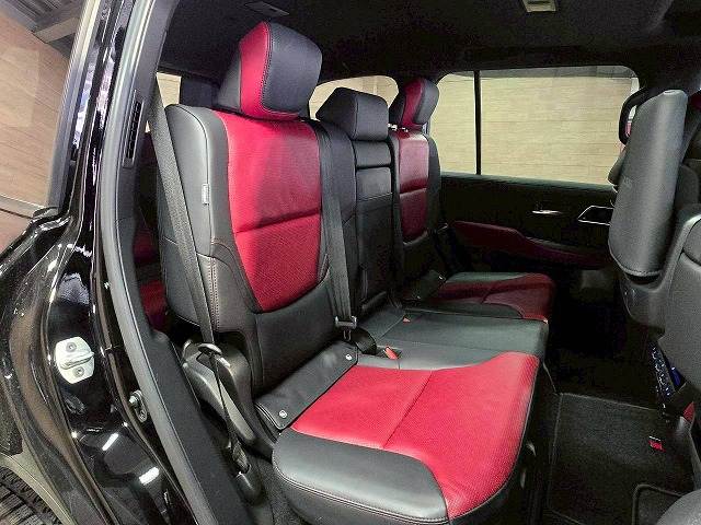 トヨタ ランドクルーザー300系の画像10