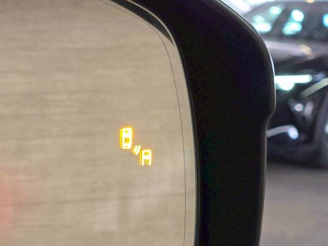 トヨタ ランドクルーザー300系の画像14