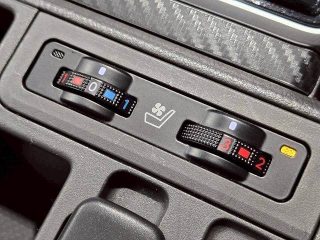 トヨタ&nbsp;ランドクルーザープラドの画像8