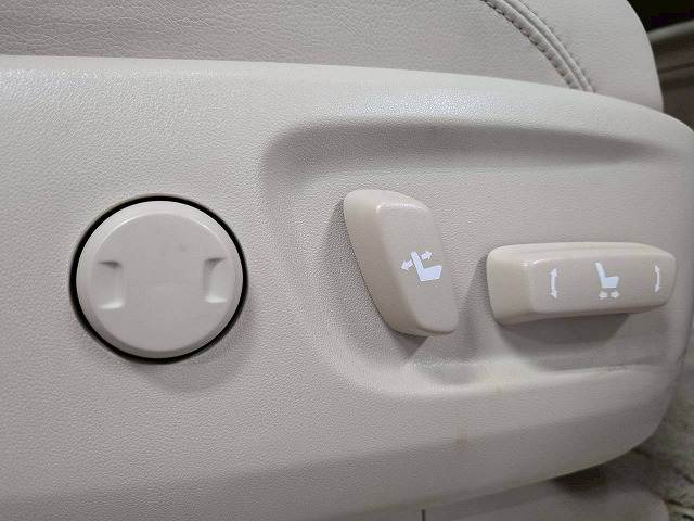 トヨタ&nbsp;ランドクルーザープラドの画像15