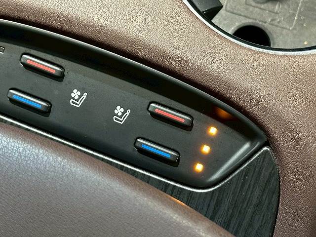 トヨタ&nbsp;ハリアーハイブリッドの画像7