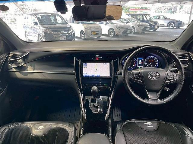 トヨタ&nbsp;ハリアーの画像3