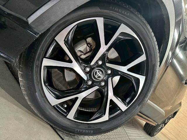 トヨタ&nbsp;C-HRの画像12