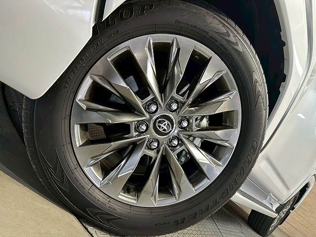 トヨタ&nbsp;ランドクルーザー300系の画像12