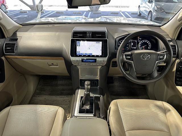 ランドクルーザープラドTX“Lパッケージ” 内装他
