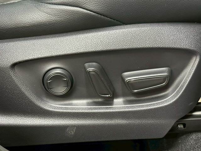 トヨタ&nbsp;カローラクロスの画像14