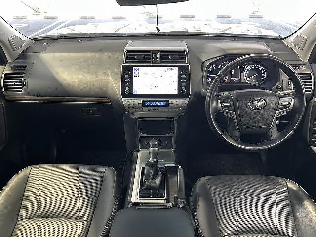 ランドクルーザープラド□TX“Lパッケージ” 内装他