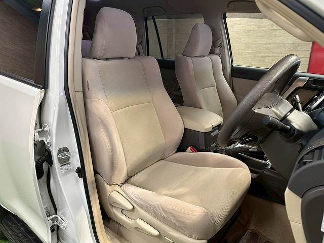 トヨタ ランドクルーザープラドの画像9