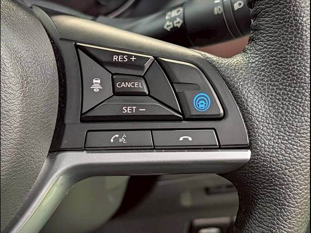 キックスX FOUR スタイルエディション 内装他