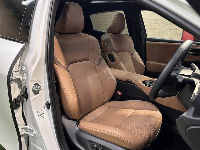 トヨタ クラウンスポーツの画像9