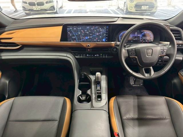 クラウンクロスオーバーRS “Advanced” 内装他