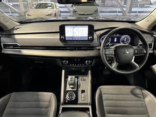 三菱&nbsp;アウトランダーPHEVの画像3