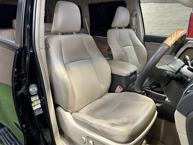 トヨタ ランドクルーザープラドの画像9