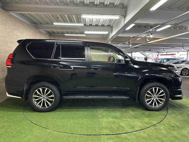 トヨタ ランドクルーザープラドの画像18