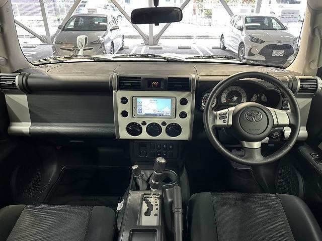 FJクルーザー□カラ-パッケージ 内装他