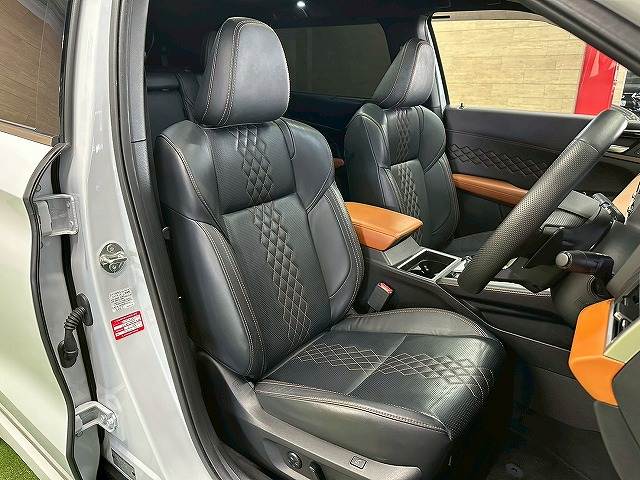 三菱&nbsp;アウトランダーPHEVの画像9