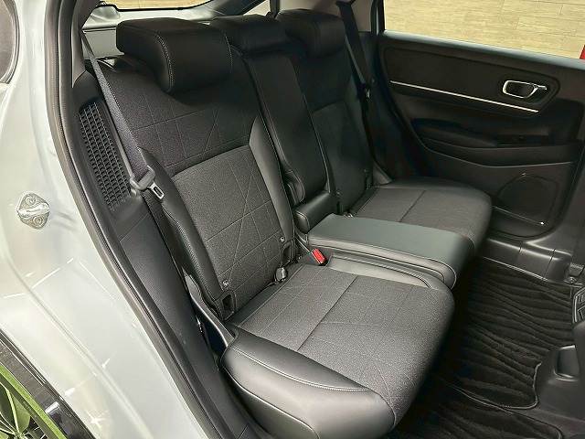 ホンダ&nbsp;ヴェゼルハイブリッドの画像10