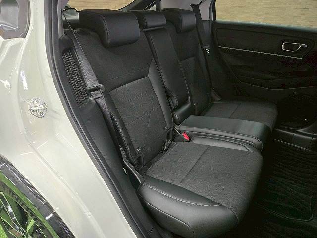 ホンダ ヴェゼルハイブリッドの画像10