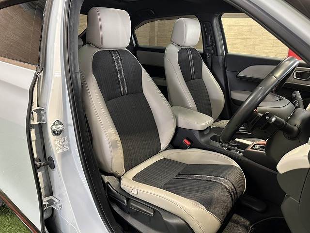 ホンダ&nbsp;ヴェゼルハイブリッドの画像9