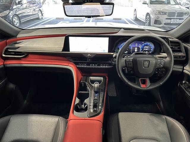 クラウンスポーツSPORT RS (PHEV) 内装他