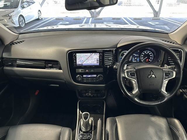 三菱&nbsp;アウトランダーPHEVの画像3