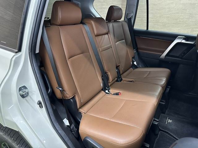 トヨタ&nbsp;ランドクルーザープラドの画像10